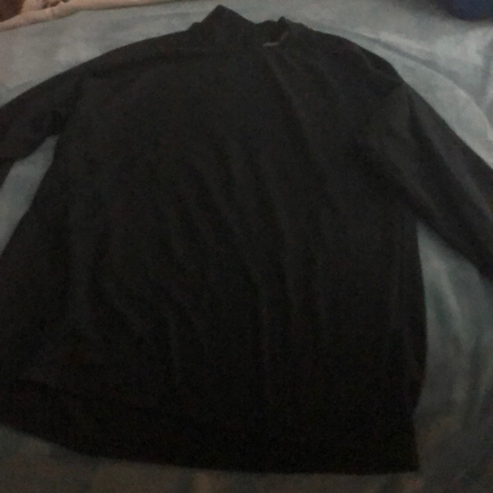 Men’s black long sleeve shirt